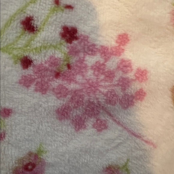 Laura Ashley Throws - Picture 7 of 12